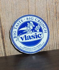 A Vlasic pickle jar lid in the real world.