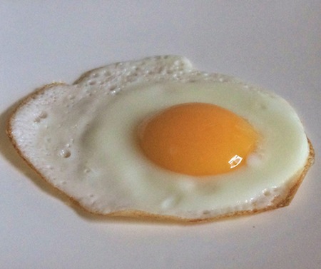File:Fried egg (real world).jpg