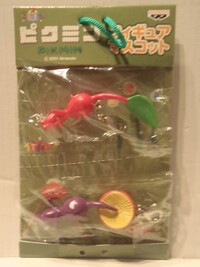 Red and Mushroom Pikmin JP party favors.jpg