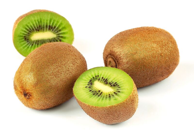 File:Kiwifruit collection.jpg