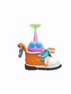 An animation of a winged Pikmin with a sneaker keychain from Pikmin Bloom.