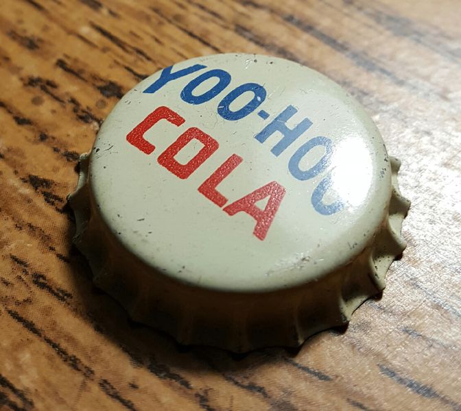 File:Yoo-Hoo Cola cap (real world).jpg